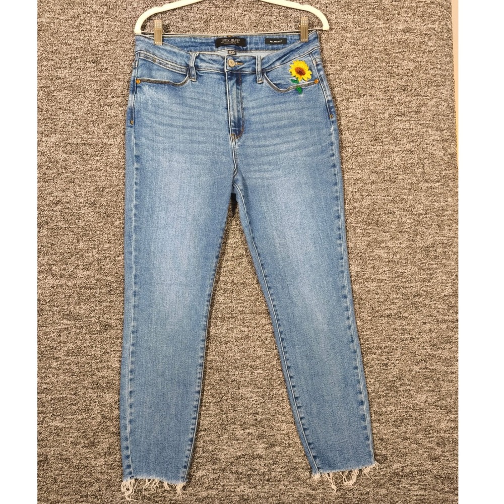 Judy Blue Relaxed Fit Sunflower Embroidered Raw Hem Jeans Blue Size 11/30